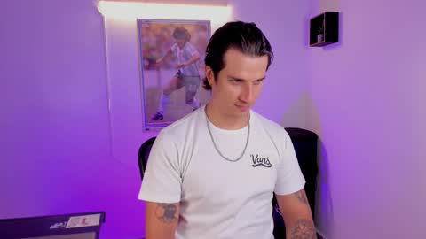 Jay Alvarrez online show from January 2026 08:12:02 PM