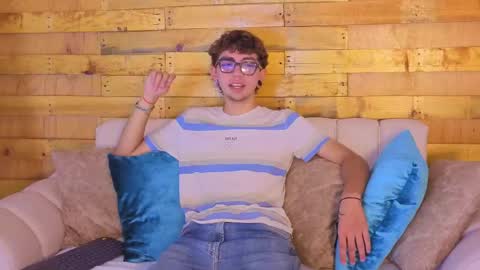 JONATHAN online show from April 2026 01:41:02 PM