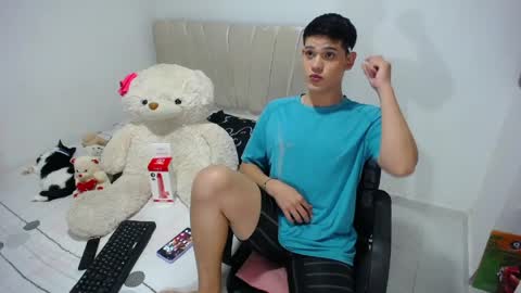 Jayder Steven online show from April 2026 08:28:02 PM