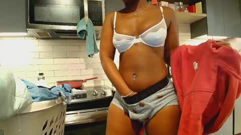Naomiruty online show from May 2026 03:14:02 AM