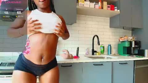 Naomiruty online show from July 2026 08:05:01 PM
