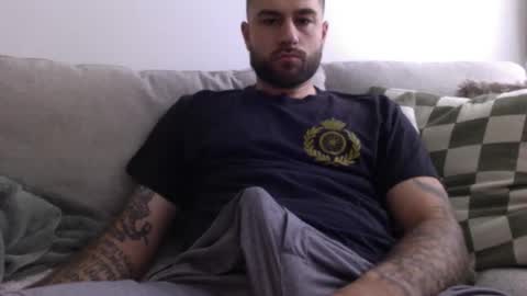 Snapshot of jayg333 chatting on November 2025 01:25:02 PM jayg333 online show from November 2025 01:25:02 PM