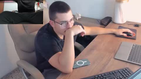 Snapshot of jaygrip chatting on February 2026 01:51:01 PM Jay online show from February 2026 01:51:01 PM