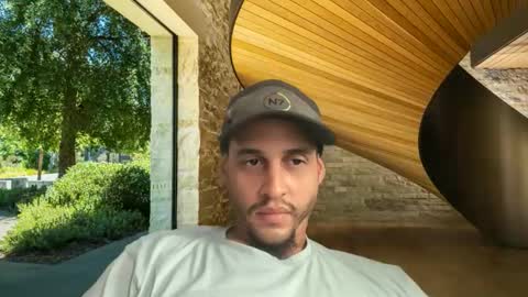 Jay online show from November 2025 01:02:02 PM