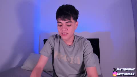 jaythomax online show from January 2025 03:17:02 AM