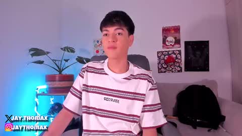 jaythomax online show from February 2025 05:50:01 PM