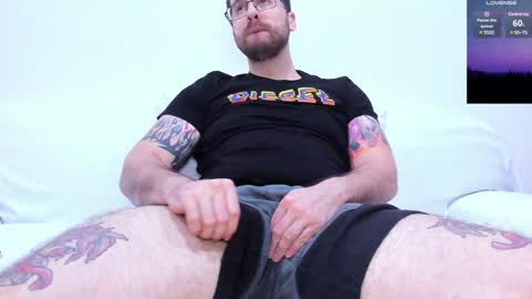 Snapshot of jayxcee_official chatting on December 2024 03:59:02 PM jayxcee OFFICIAL online show from December 2024 03:59:02 PM