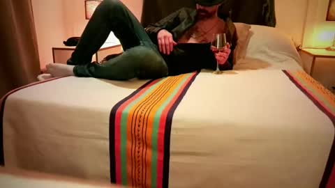 jaz_y_benja online show from May 2026 08:00:01 AM