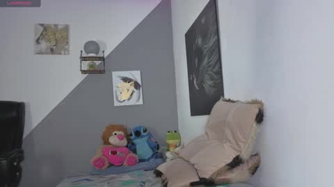 Snapshot of jazmin_002 chatting on September 2025 02:12:02 AM JAZMIN online show from September 2025 02:12:02 AM