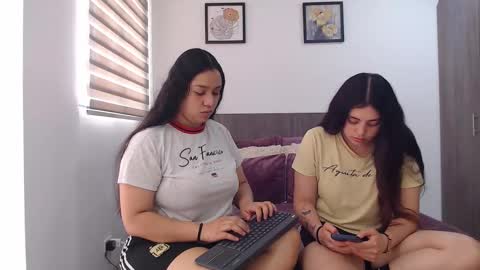 Jazmin and Scarlett online show from February 2026 07:52:01 PM