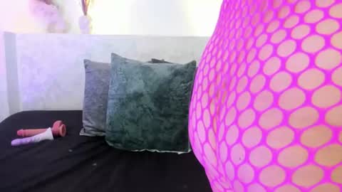 Jazmin online show from June 2026 11:36:02 PM