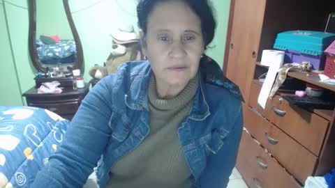 Snapshot of jazmin_rios chatting on January 2025 12:43:02 AM jazmim online show from January 2025 12:43:02 AM