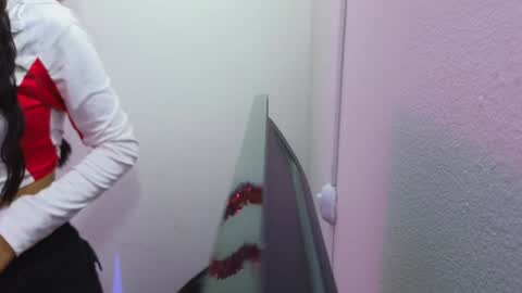 Jazmin  online show from January 2025 07:40:01 PM