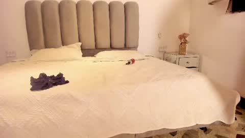 Jazminrusso  online show from June 2026 02:24:02 AM