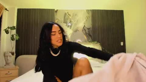 Jazminrusso  online show from July 2026 05:42:02 AM