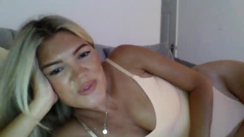 Snapshot of jazzypink86 chatting on July 2026 07:05:01 PM jazzypink86 online show from July 2026 07:05:01 PM
