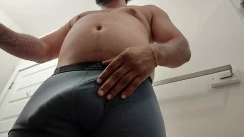 Snapshot of jdeez031 chatting on April 2026 09:53:02 PM strokegamecrazy online show from April 2026 09:53:02 PM