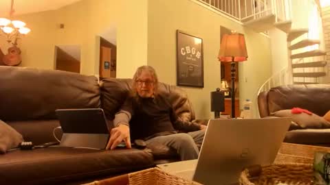 JDinEuless online show from February 2026 05:44:02 PM