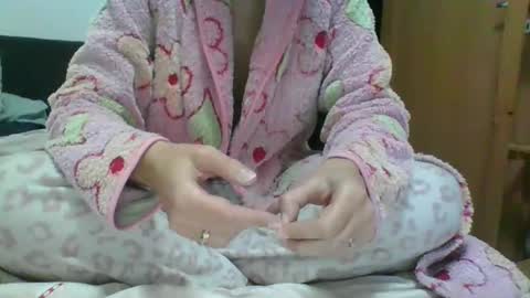 Snapshot of je_melody chatting on February 2025 05:30:02 PM EJ Melody online show from February 2025 05:30:02 PM