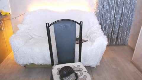 Angel online show from January 2025 04:20:01 AM