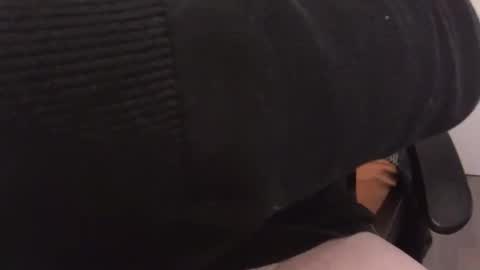 jean69006 online show from December 2024 06:00:02 PM