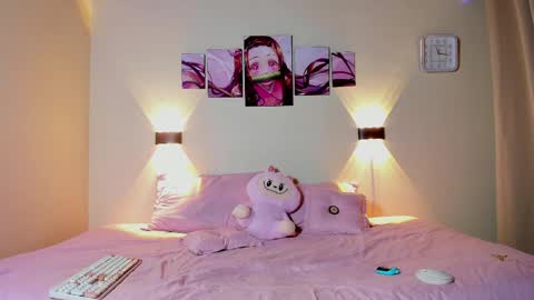 jean_pool18 online show from May 2026 11:45:02 PM