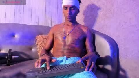 Snapshot of jean_steevin chatting on February 2026 11:10:02 PM JEAN online show from February 2026 11:10:02 PM