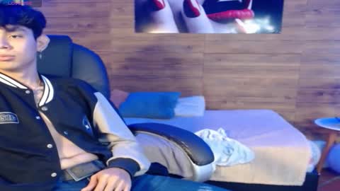 jeander186 online show from October 2025 04:30:02 PM