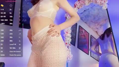 Snapshot of jeane_ chatting on June 2026 11:00:01 PM Jeane online show from June 2026 11:00:01 PM