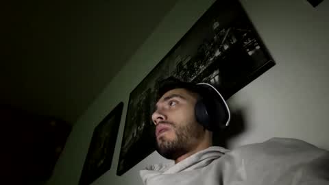 Snapshot of jeanpierbello7 chatting on December 2024 09:05:02 AM jean pier bello Silva online show from December 2024 09:05:02 AM