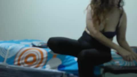 Snapshot of jeans_and_emma chatting on March 2026 10:05:02 PM jeans_and_emma online show from March 2026 10:05:02 PM