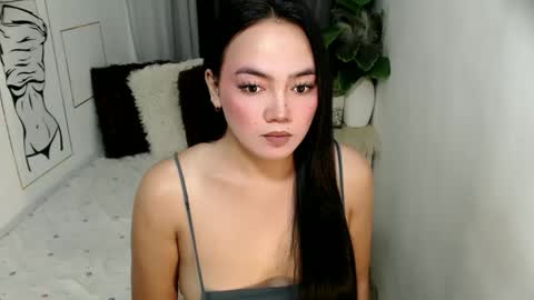 Jeanwants2play online show from June 2026 05:31:02 AM