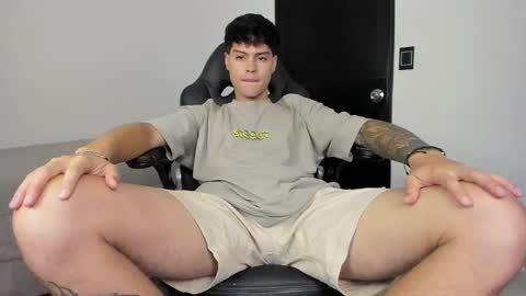 Jeanpii01 online show from January 2026 02:39:01 AM