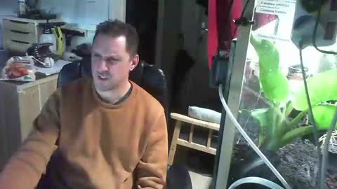 Snapshot of jef74700 chatting on January 2025 07:07:01 AM Jrme online show from January 2025 07:07:01 AM