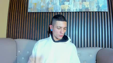 Jeff  online show from February 2025 06:27:02 AM