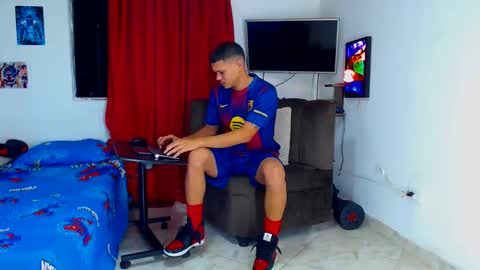 jeffer21_hot online show from May 2026 06:40:02 AM