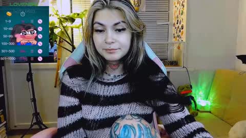 Snapshot of jelyaa chatting on December 2024 11:23:02 AM Jelya online show from December 2024 11:23:02 AM