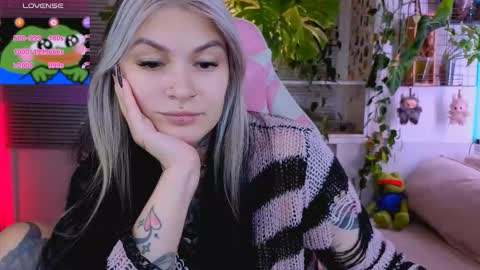 Snapshot of jelyaa chatting on October 2025 04:28:01 PM Jelya online show from October 2025 04:28:01 PM