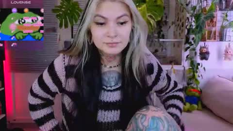 Snapshot of jelyaa chatting on October 2025 01:11:01 PM Jelya online show from October 2025 01:11:01 PM