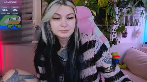 Snapshot of jelyaa chatting on December 2025 01:29:01 PM Jelya online show from December 2025 01:29:01 PM