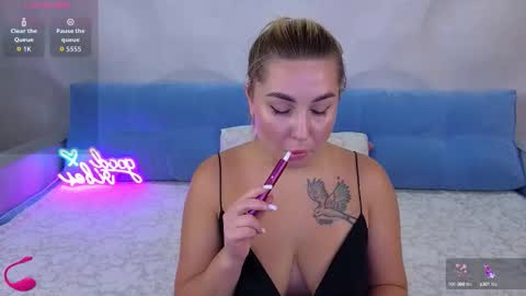 Snapshot of jemalia chatting on September 2025 01:02:02 PM Alice online show from September 2025 01:02:02 PM