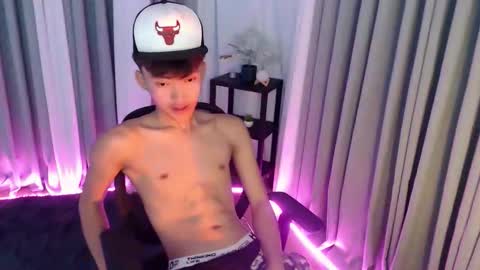 jemart_urnaughtboy online show from May 2026 10:31:01 AM