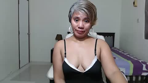 Snapshot of jemm36 chatting on February 2025 06:24:02 PM Jem online show from February 2025 06:24:02 PM