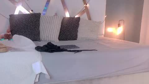 Snapshot of jenacooper__ chatting on April 2026 03:24:02 AM Jena online show from April 2026 03:24:02 AM