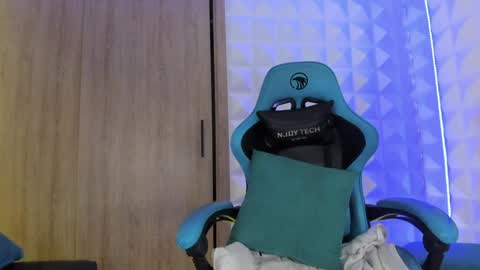 jendralevis online show from January 2025 11:02:01 PM