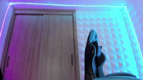 jendralevis online show from February 2025 01:49:02 AM