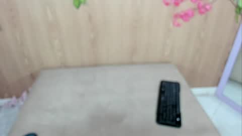 Jenelotizz online show from June 2026 02:38:01 AM
