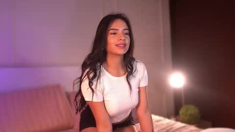 Snapshot of jenesaisquoi_ chatting on February 2025 03:26:01 AM Isabella online show from February 2025 03:26:01 AM