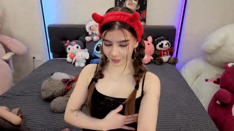 Dolly online show from November 2025 01:22:02 PM