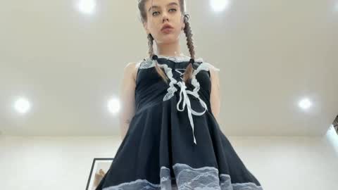 Dolly online show from March 2026 01:25:01 PM